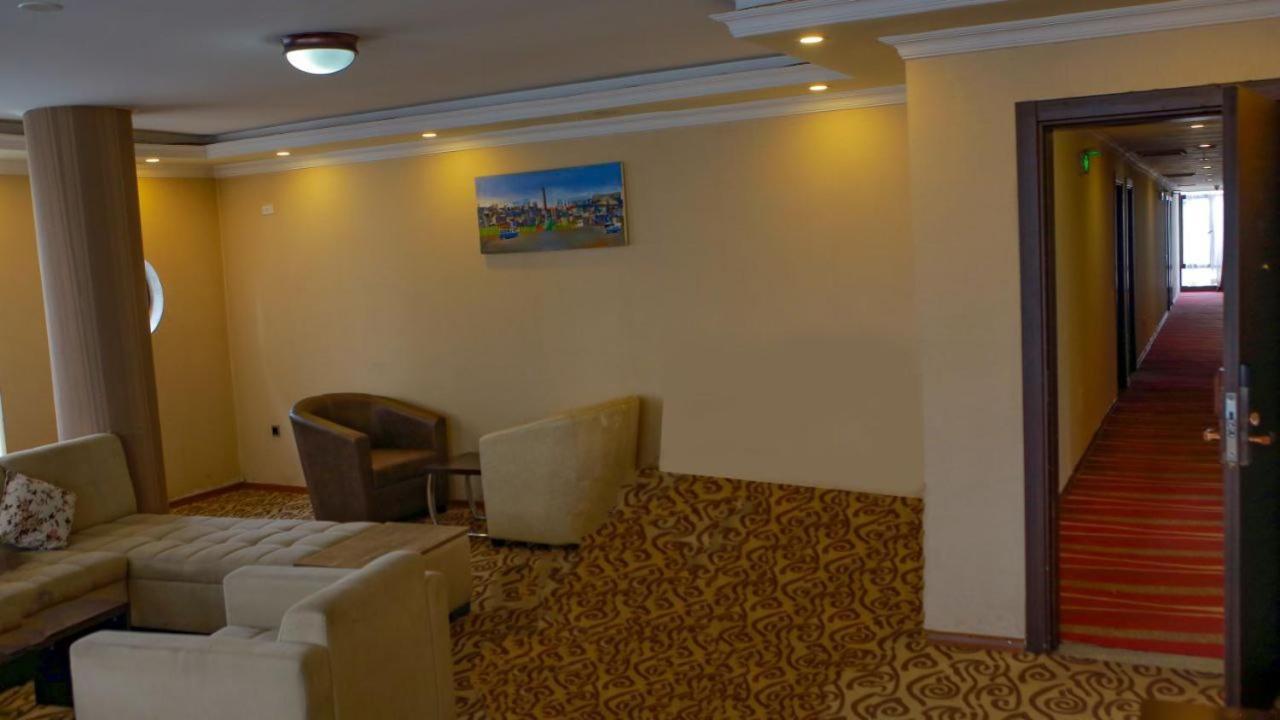 Holiday Hotel Адис Абеба Екстериор снимка
