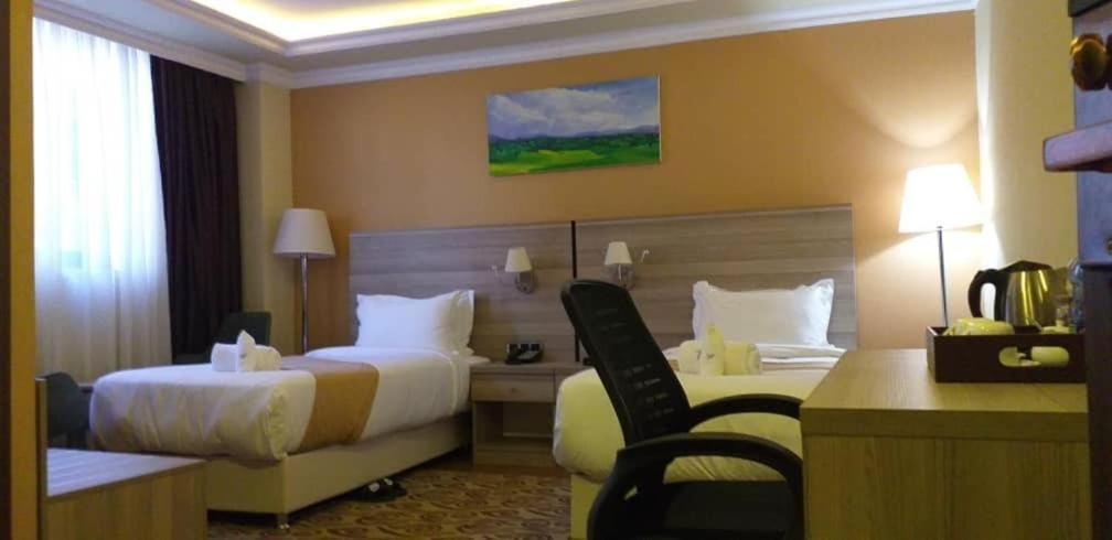 Holiday Hotel Адис Абеба Екстериор снимка