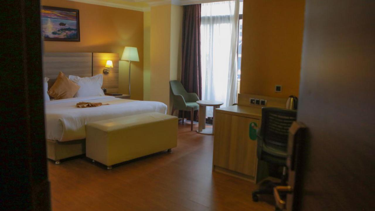 Holiday Hotel Адис Абеба Екстериор снимка