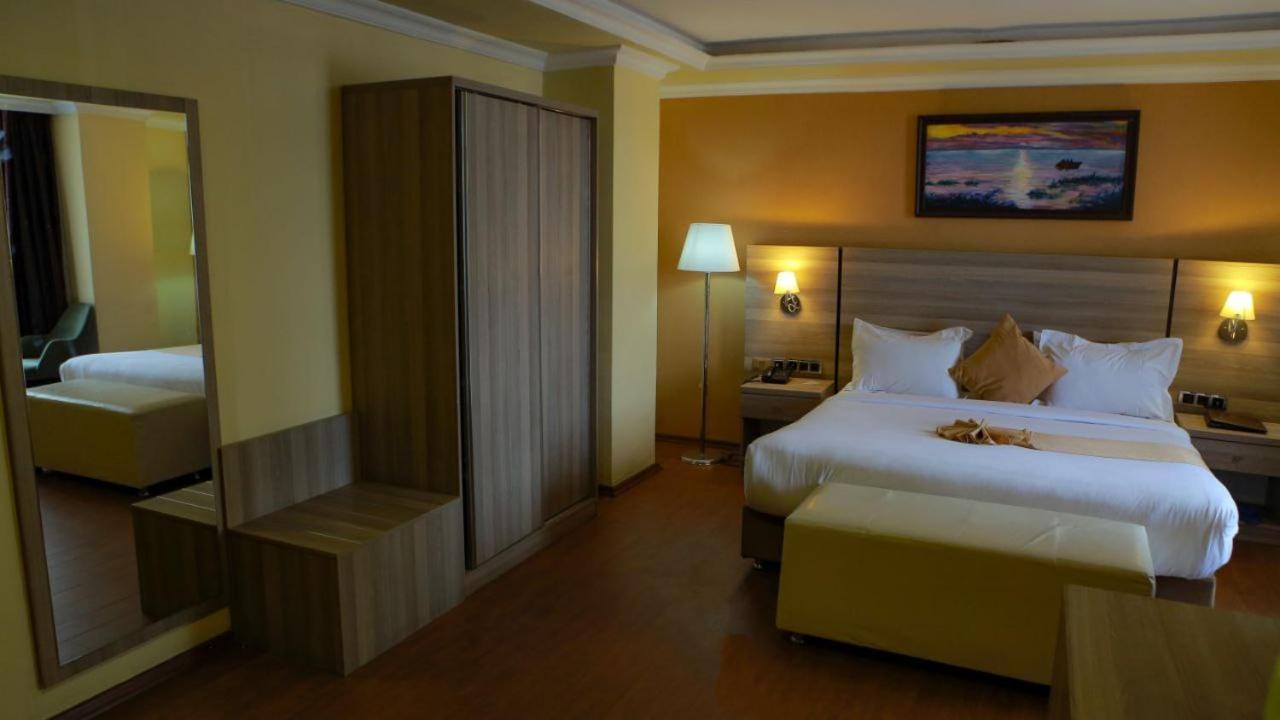 Holiday Hotel Адис Абеба Екстериор снимка