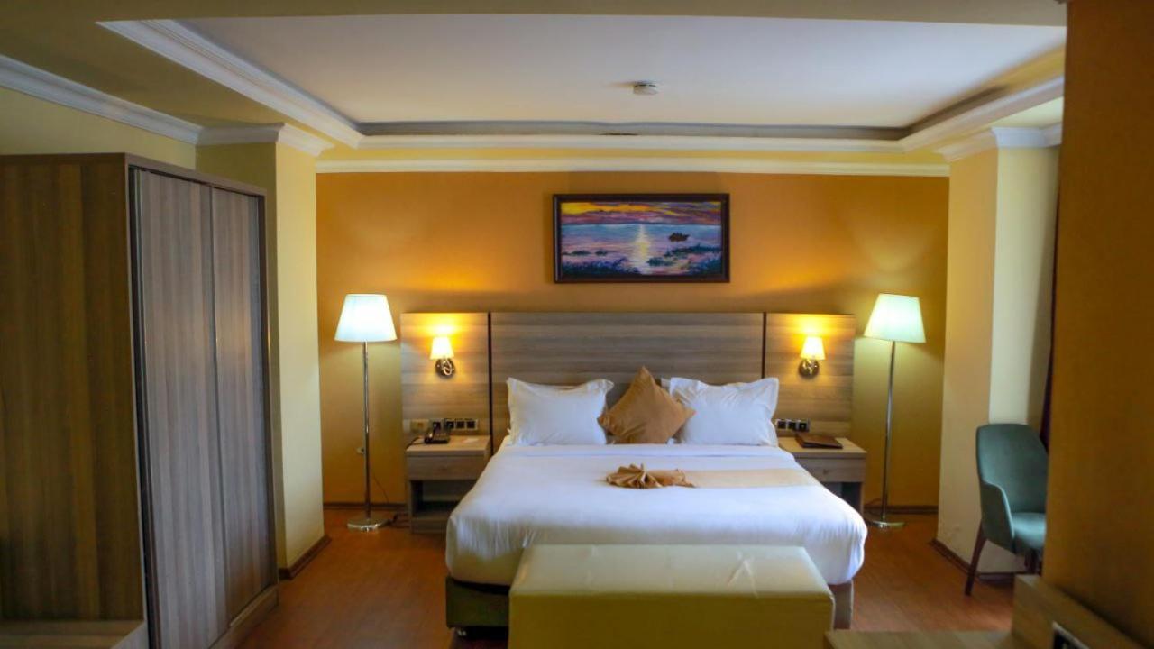 Holiday Hotel Адис Абеба Екстериор снимка